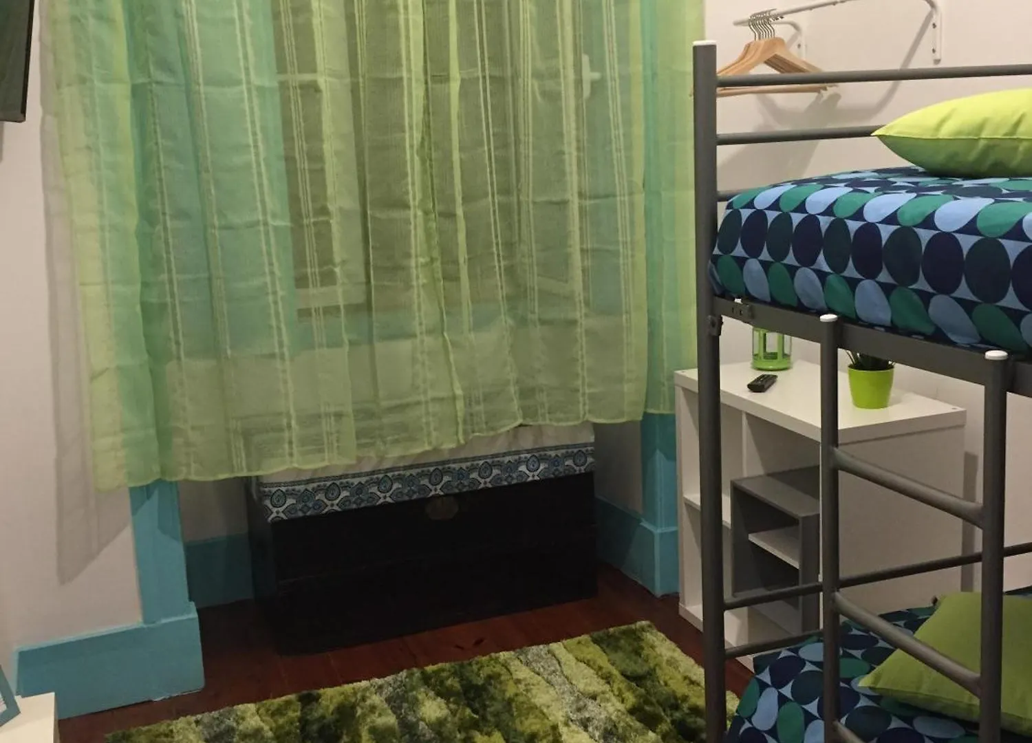 C&O Guest House Lisbon Bed & Breakfast