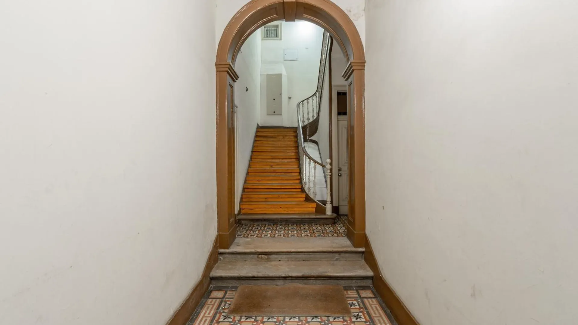 C&O Guest House Lisbon 3*,